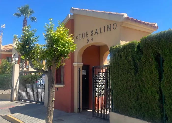 Appartement Casa Flamenco, Begane Grond Met Tuin&zwembad Torrevieja