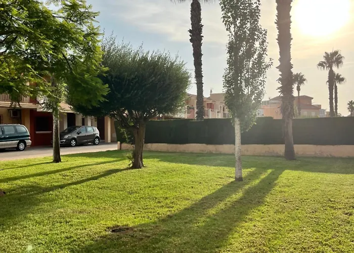 Casa Flamenco, Begane Grond Met Tuin&zwembad Appartement Torrevieja